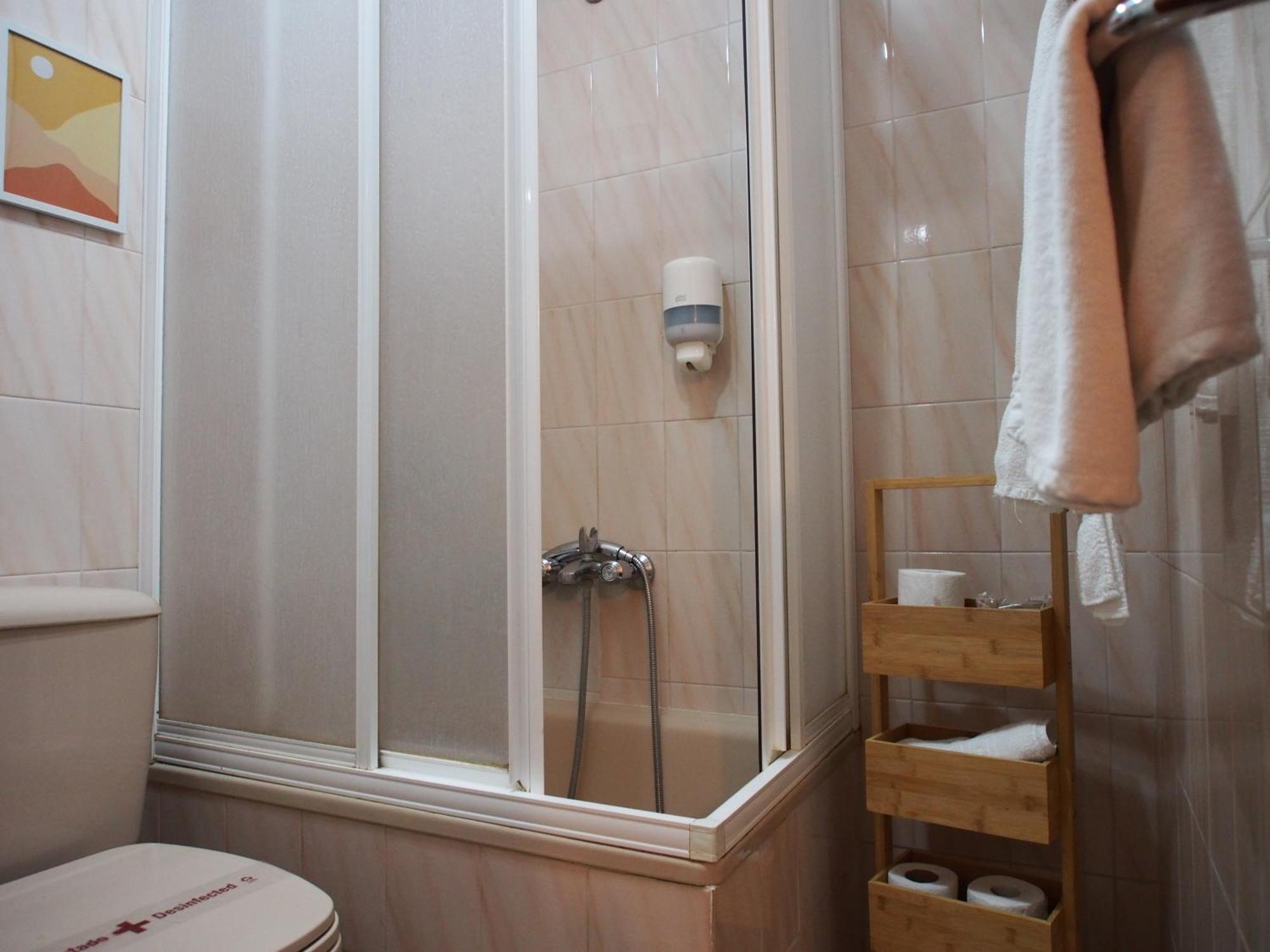 Hostal Remona Эспинама Экстерьер фото