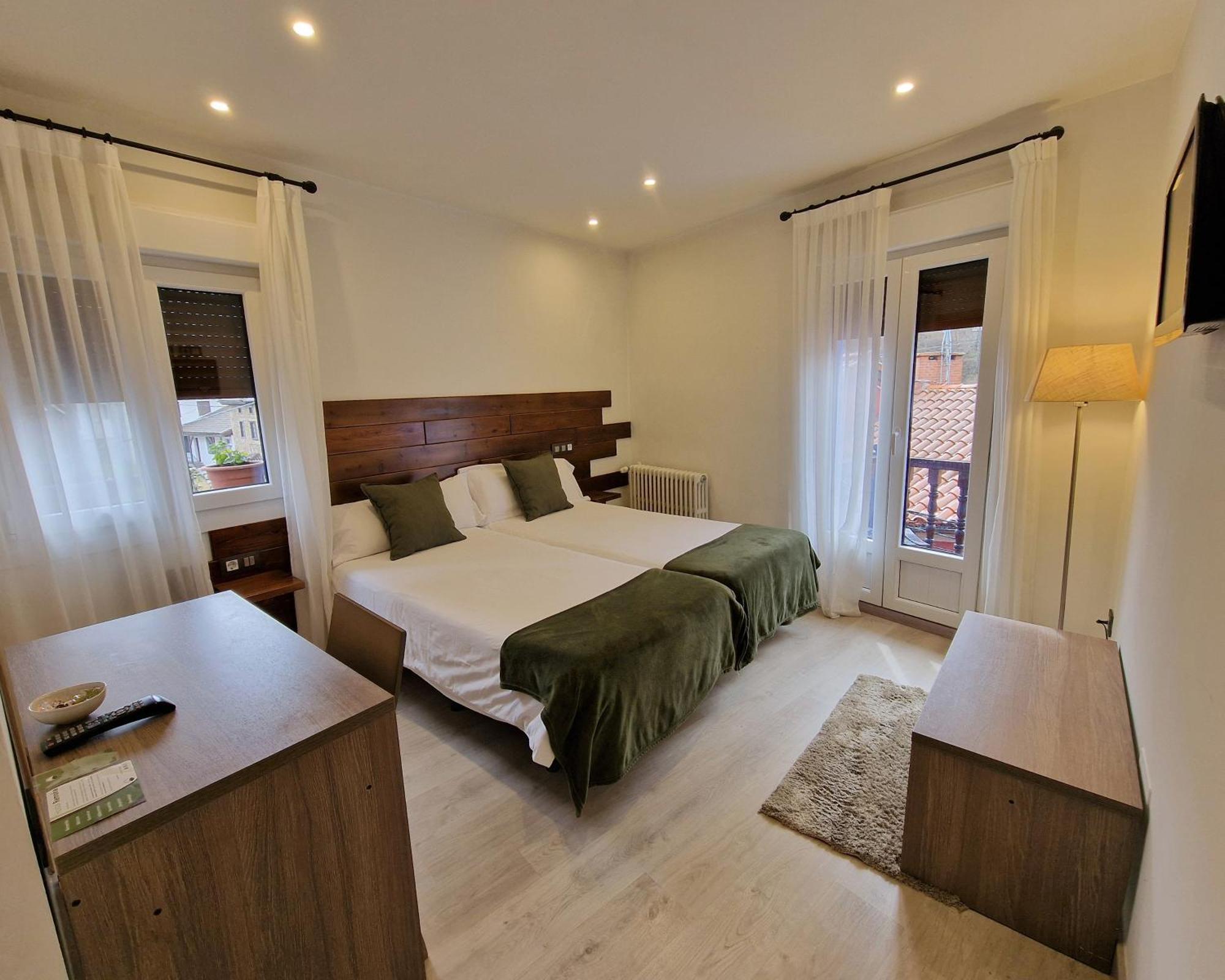 Hostal Remona Эспинама Экстерьер фото